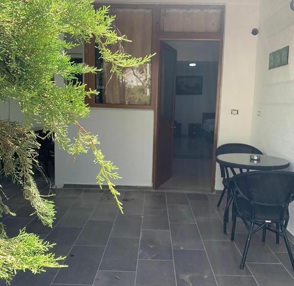 پانسیون Oxhaku Guest House