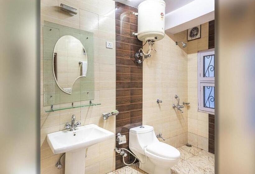 مبيت وإفطار Backwoods Suites Shimla