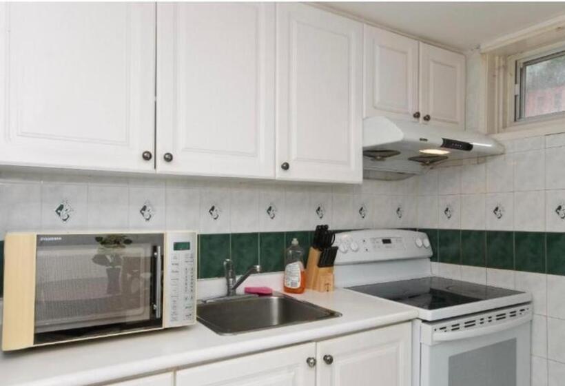 تختخواب و صبحانه Private House