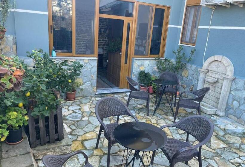 Hostel Xarba