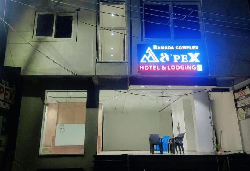 בית מלון כפרי Apex, Akkalkot