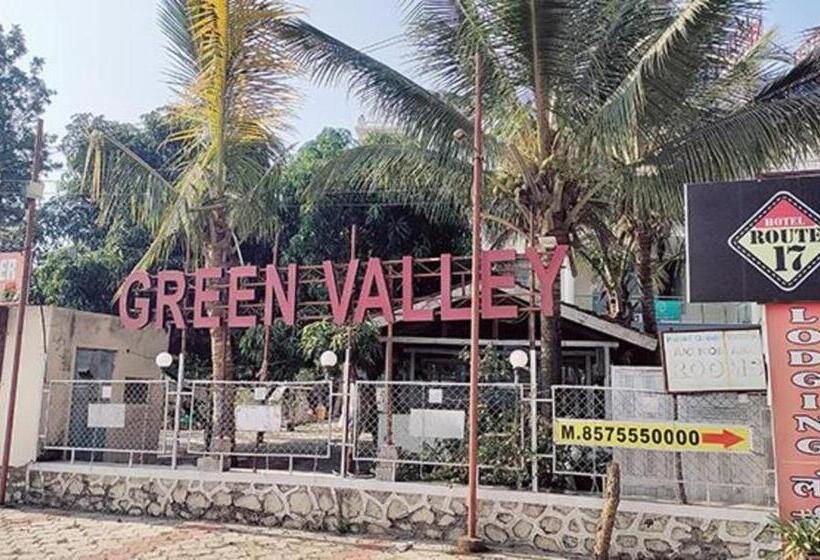 Fabhotel Green Valley I