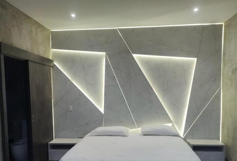 هتل Suites Lounge Cañasgordas