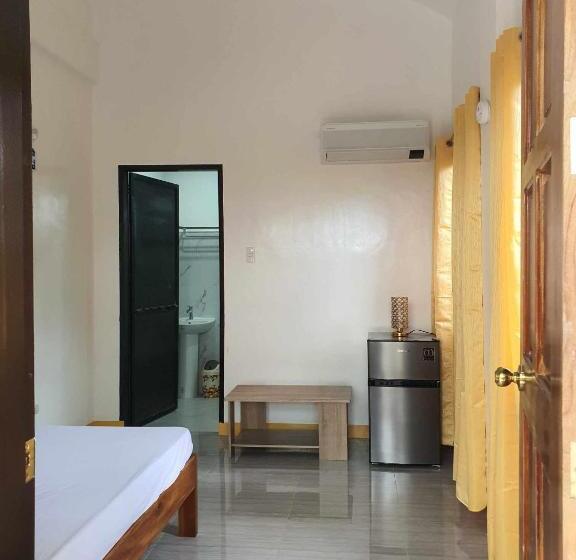 פנסיון Chery S Guesthouse