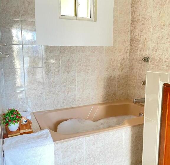 پانسیون De La Rosa Home