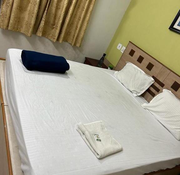 پانسیون Elite Inn