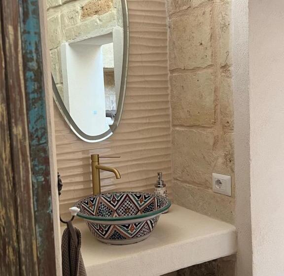 پانسیون Suite Zorah