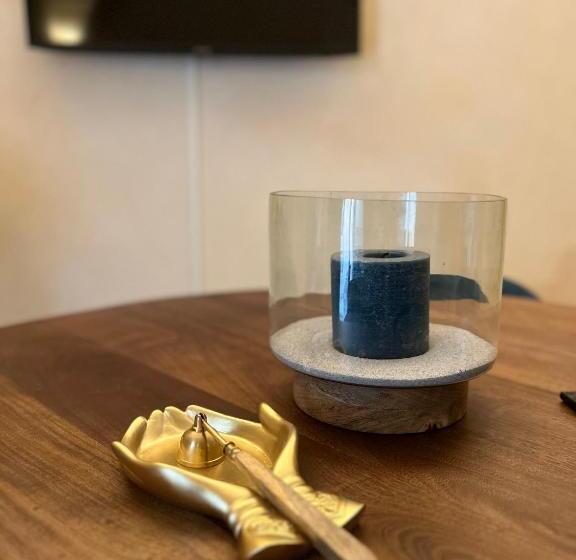 پانسیون Suite Zorah