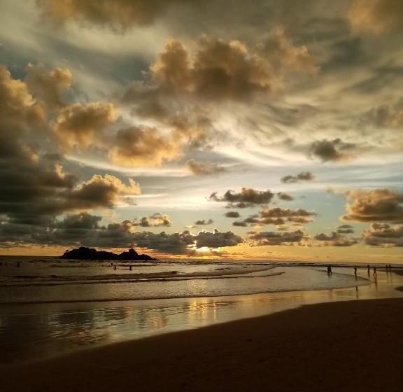 膳宿费 The Beach Gate Villa