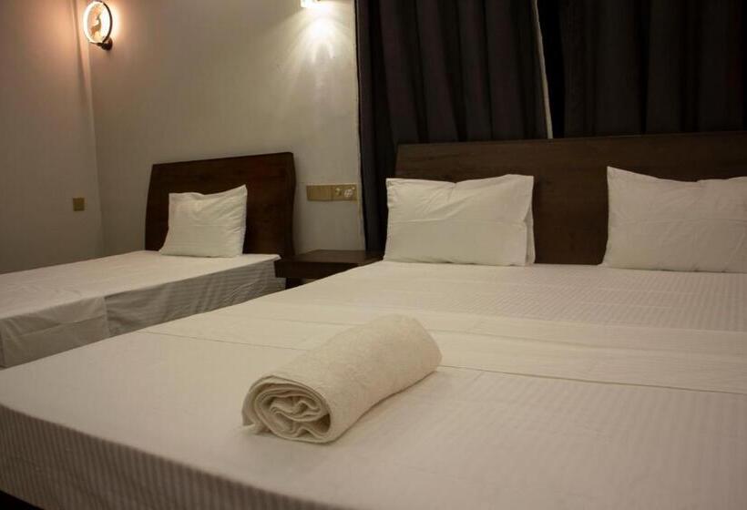 פנסיון Varinias Beach Villa