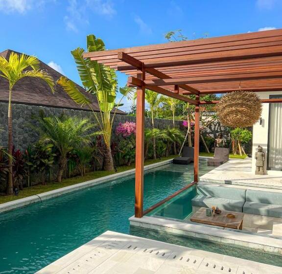 ユースホステル Nyepi Pagerwesi Villa Bali