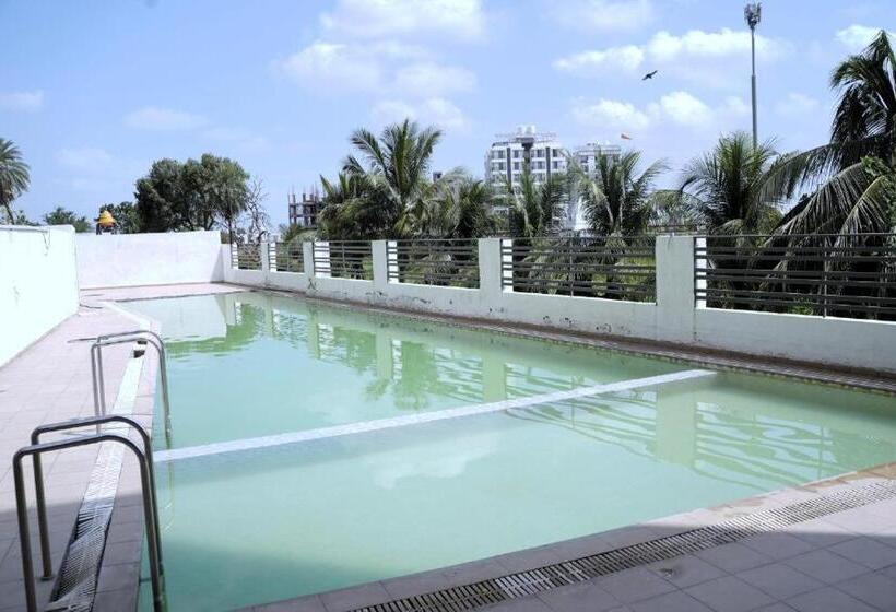 住宿加早餐  Infinity Penthouse With Pool, Sauna, Gym