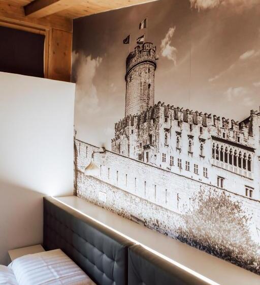 تختخواب و صبحانه Mine House