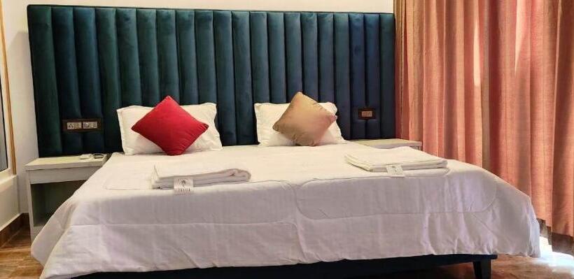 هتل 36 Yard Beach Cottages