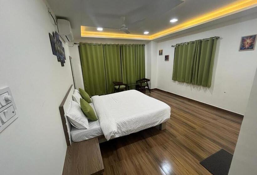 Отель Dhanlakshmi Orchard Resort