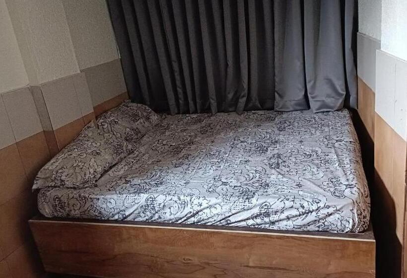Отель Perfect Lodging