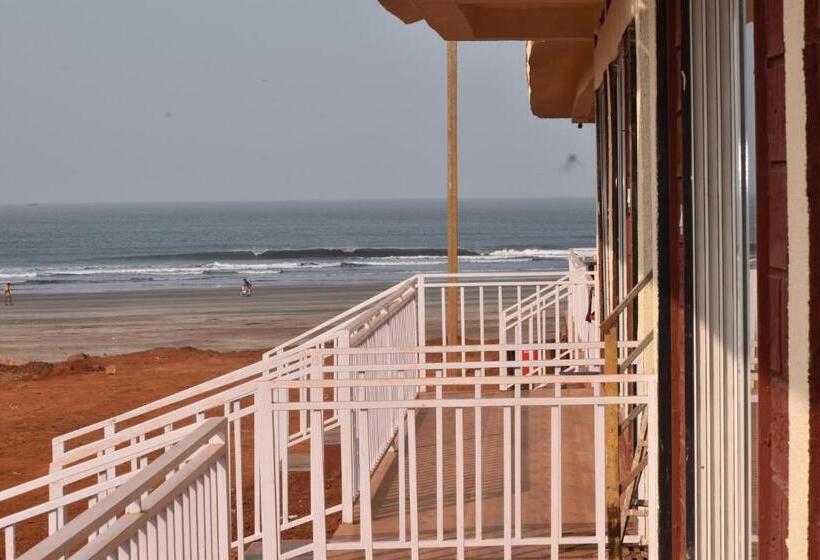 Отель Sea Luxe Beach Resort