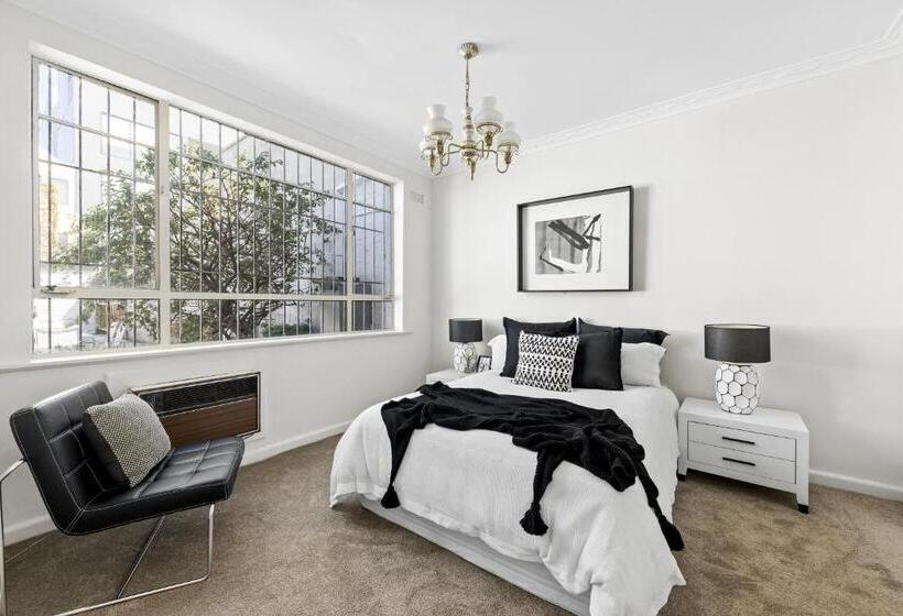 بنسيون Fitzroy @grand Dame Kerr. Luxurious Guests Home