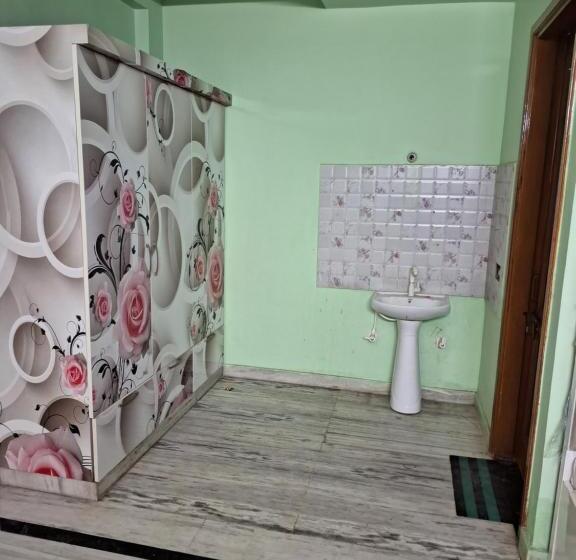 Пансион Golf Homes Gyest House