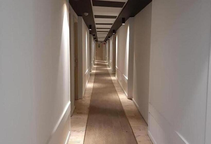 Пансион Room In Apartment   Value Stay Brussels South   Comfort Studio   Twin