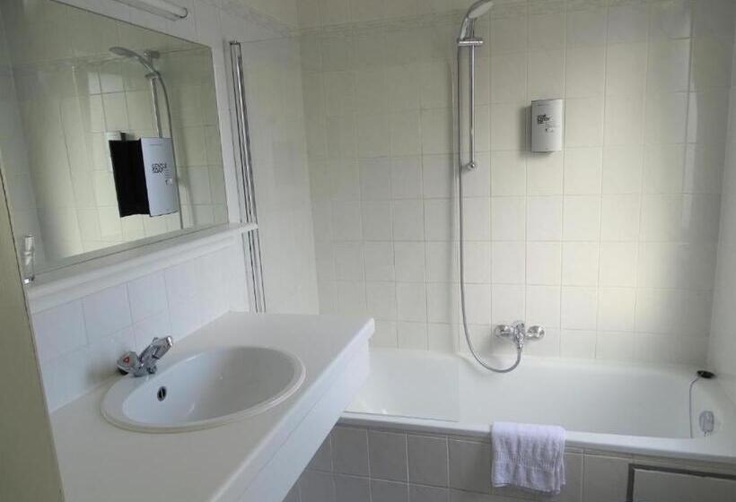 Пансион Room In Apartment   Value Stay Brussels South   Comfort Studio   Twin