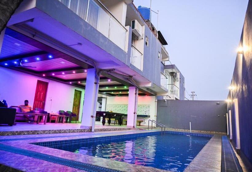 استراحتگاه Divine Stay