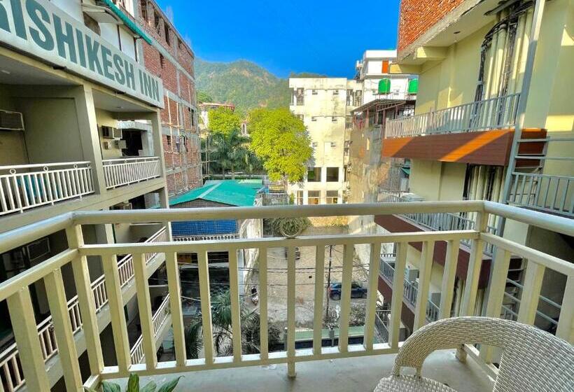 فندق صغير The Wraveler Tapovan Rooms And Dorms