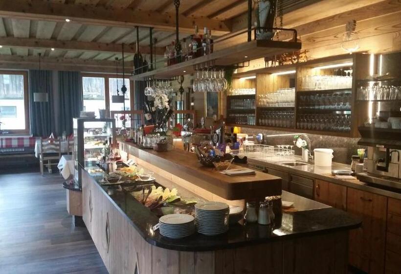 Общежитие Gasthof Schütthof