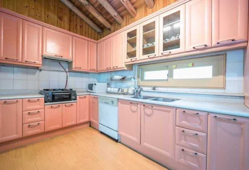 Anseong Lake Pension