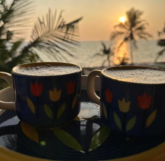 مبيت وإفطار Sunset And Palm Trees   An Airport Boutique By The Sea