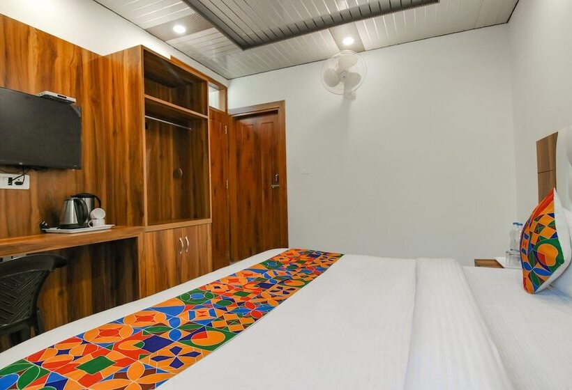 בית מלון כפרי Fabexpress Sagar Residency