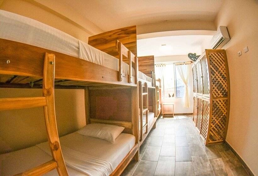 هتل Merakai Hostel Rincon Del Mar