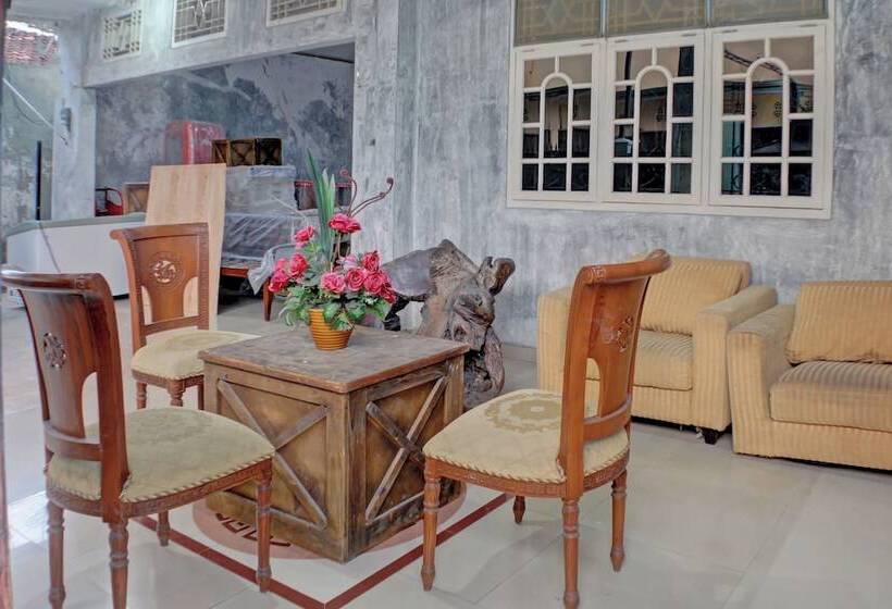 هتل Spot On 92834 Wisma Dira Tiara Syariah