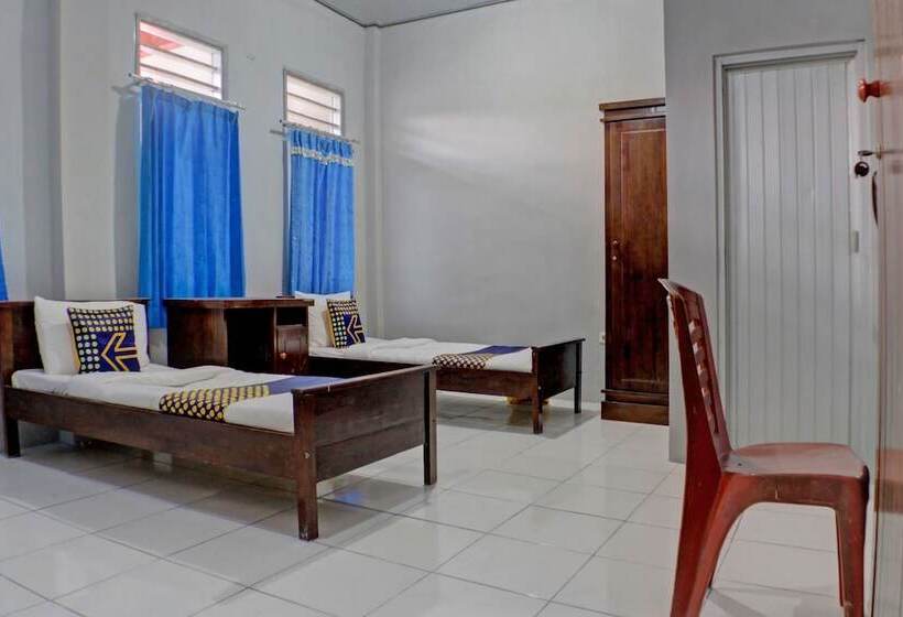 هتل Spot On 92834 Wisma Dira Tiara Syariah