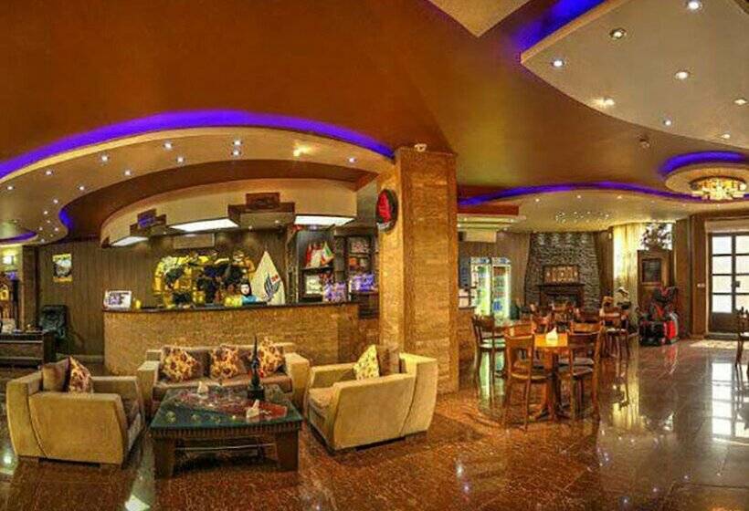 هتل Urmia Aria