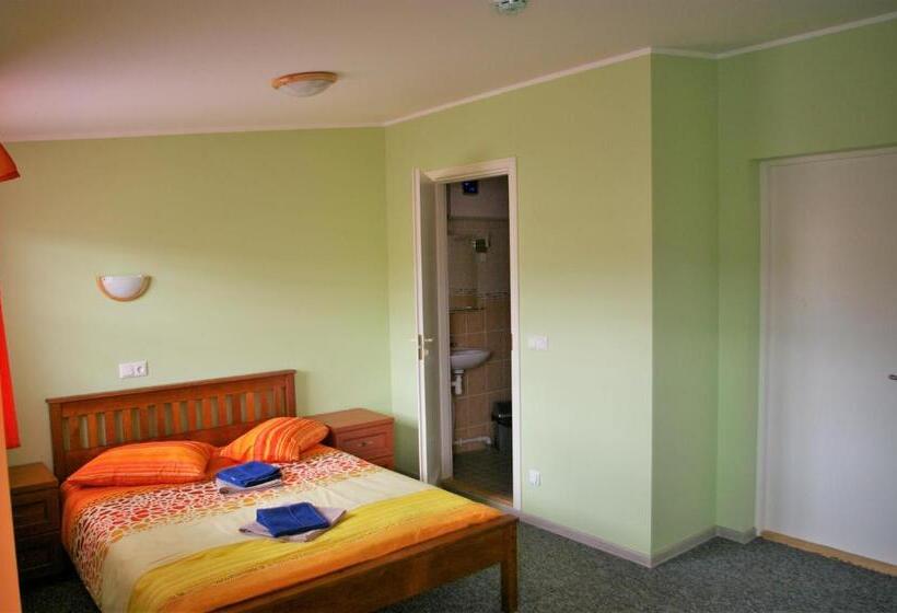Kagu Hostel