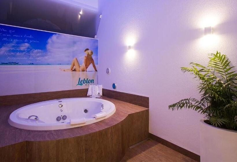 Leblon Motel