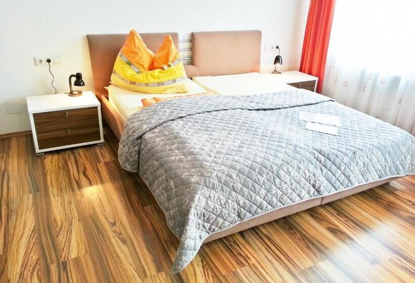 펜션 Gästehaus Zur Weißen Rose