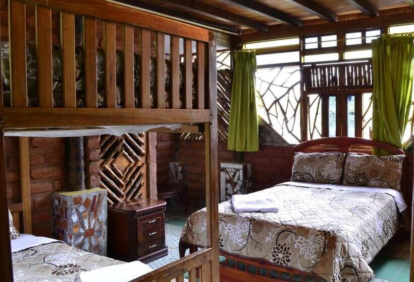 بنسيون Hosteria Kindi Wasi