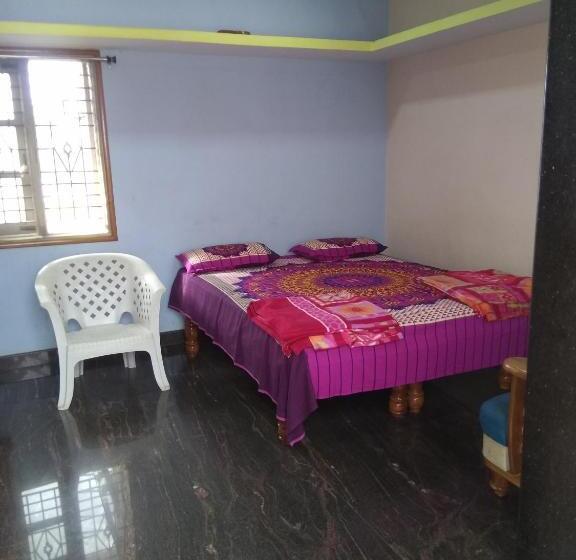 膳宿费 Rathna Home Stay