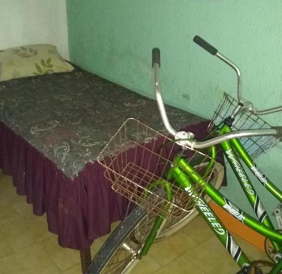 پانسیون Room In Apartment   Comfortable Inn Green Sea Villa Helen Kilometres 4 Circunvalar