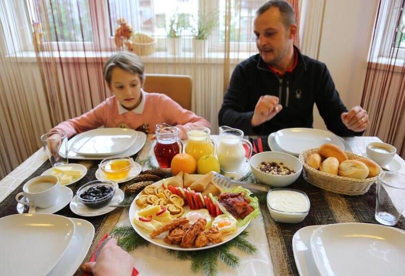 بنسيون Vila Evergreen