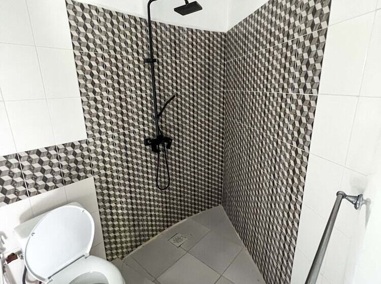 אתר נופש Kinazu Upepo Beach