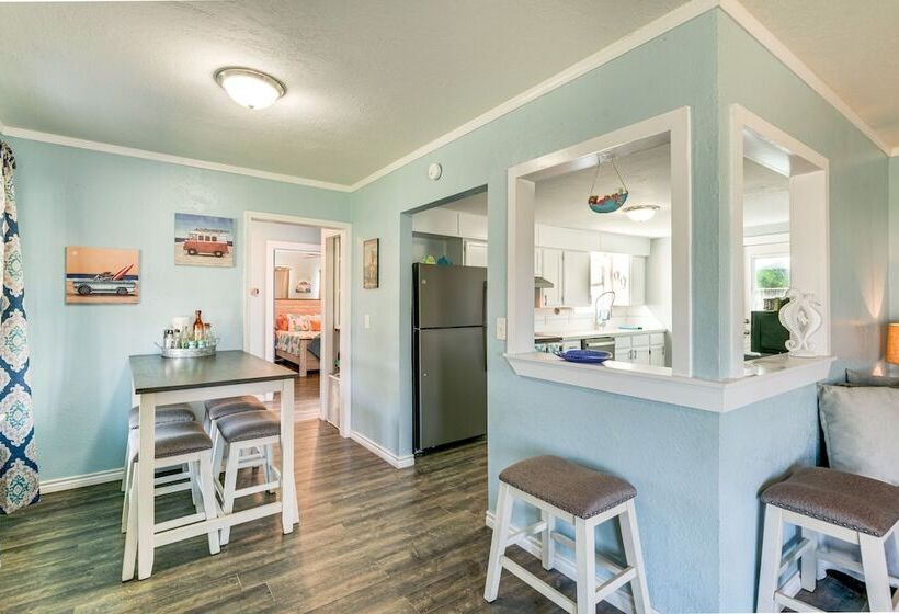 Aransas Pass Home W/ Fire Pit: 2 Mi To Redfish Bay