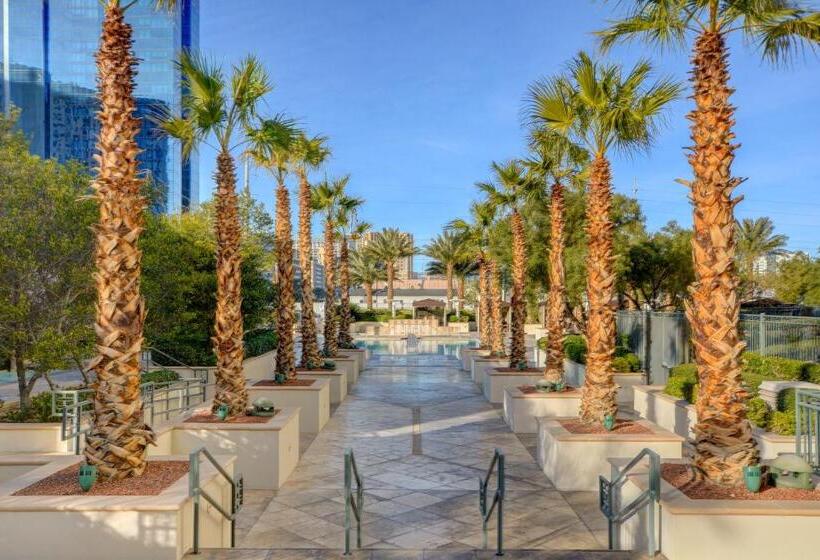Balcony Strip View Suite  Mgm Signature Tower 3