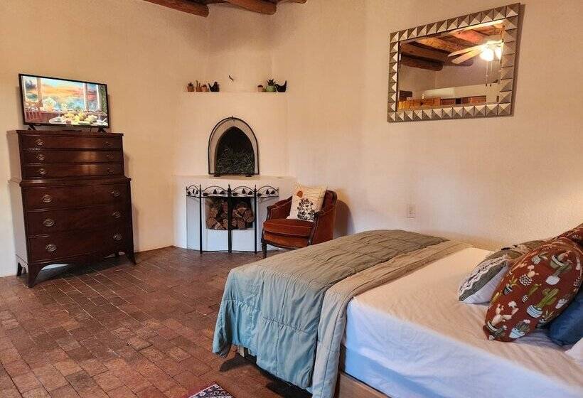 مبيت وإفطار Red Mountain Manor Vineyard And Guesthouse