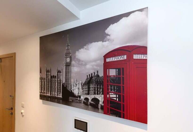 Deluxe Central London Apartment