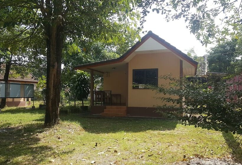 هتل Chok Amorn Resort