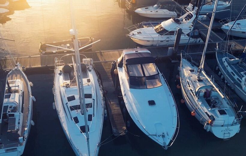 Отель Flybridge Views Yacht Stay
