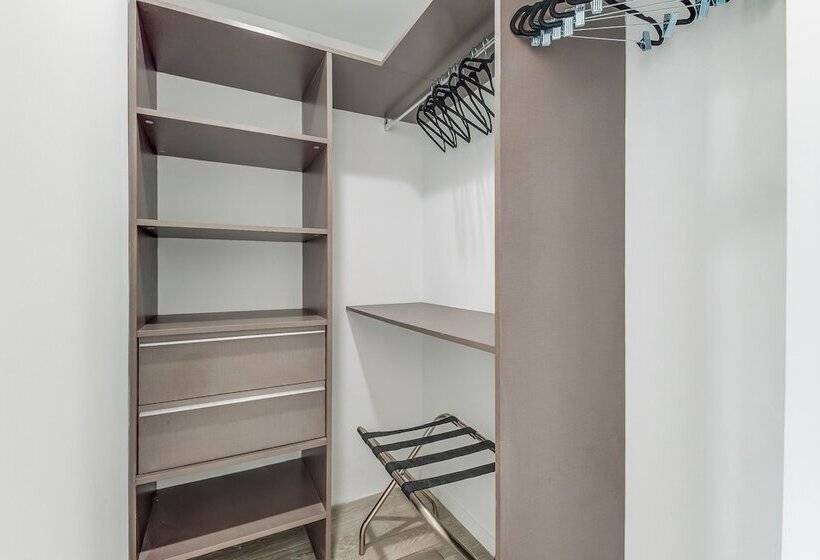 هتل Sentral Alea Miami